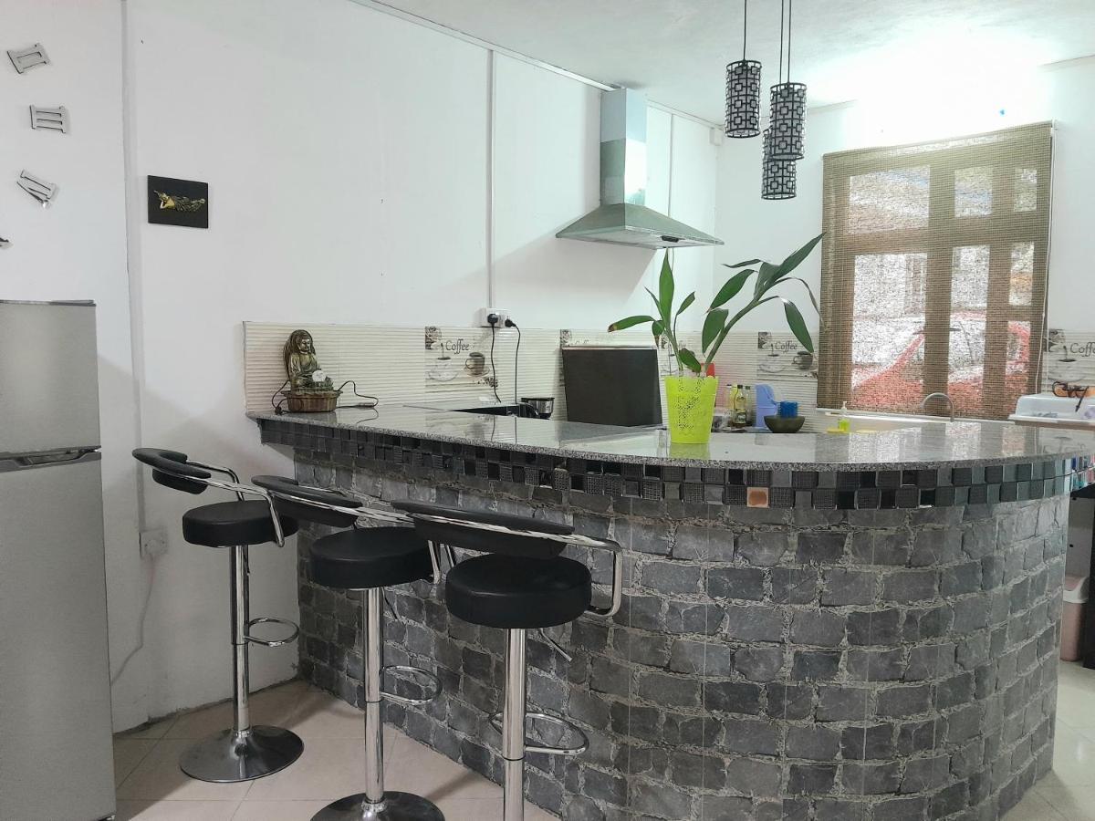 Beautiful Affordable House - 5 Minutes From The Airport And 12 Minutes To Blue Bay Beach Mon Tresor Ngoại thất bức ảnh
